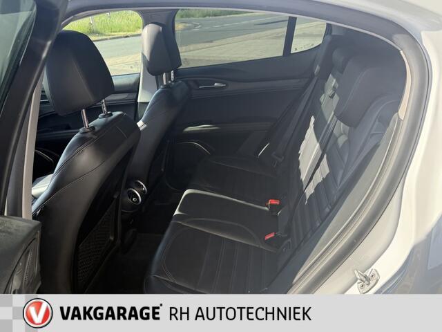 Alfa Romeo Stelvio 2.0 T AWD F.E.