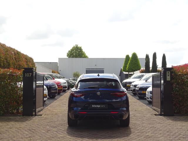 Alfa Romeo Stelvio 2.0 T AWD 280PK Veloce | Customized | 21inch | Eibach | Uniek kmstand!
