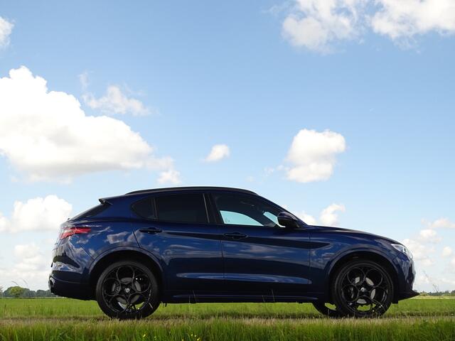 Alfa Romeo Stelvio 2.0 T AWD 280PK Veloce | Customized | 21inch | Eibach | Uniek kmstand!
