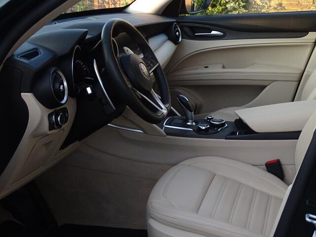 Alfa Romeo Stelvio 2.0 T AWD 280PK | Verde Visconti | Trekhaak | Leer | Carplay | All-Season!