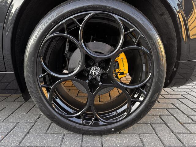 Alfa Romeo Stelvio 2.0 T AWD Veloce | Ad.Onderstel | BTW | TI-dif. | 21 inch | Ad.Cruise | Giallo