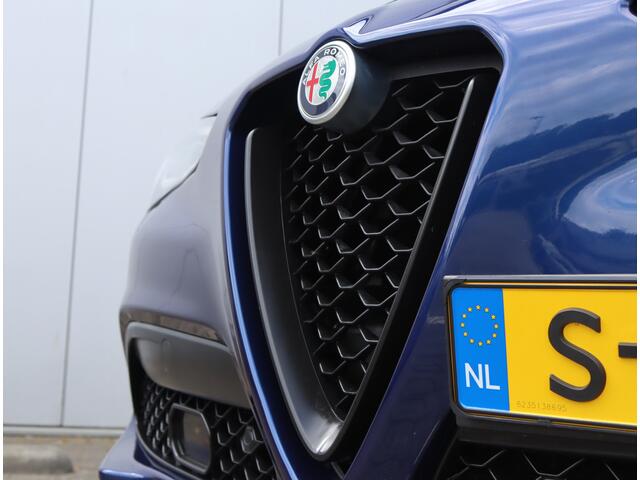 Alfa Romeo Stelvio 2.0 T AWD | Keyless | ACC | Parkeercamera | Xenon