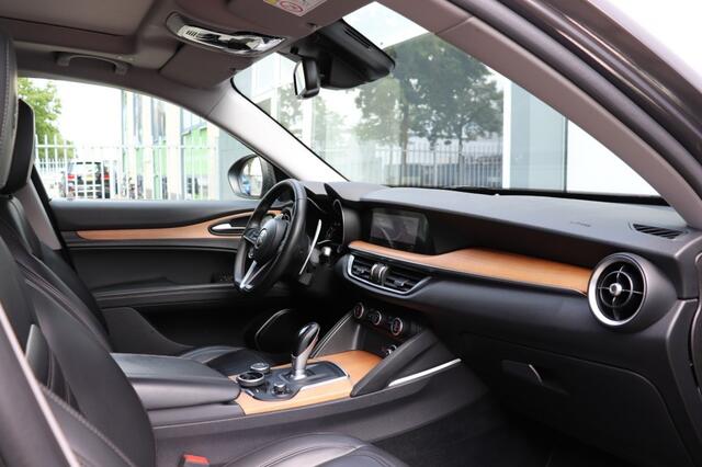 Alfa Romeo Stelvio 2.0 T Q4 280PK FIRST EDITION/PANO/STOEL.STUUR.VERW/KEYLESS