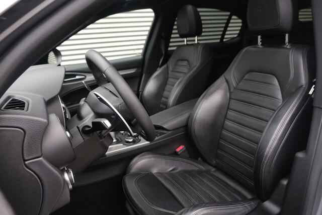 Alfa Romeo Stelvio 2.0 T AWD 310PK Panodak Veloce Sportstoelen Keyless Led