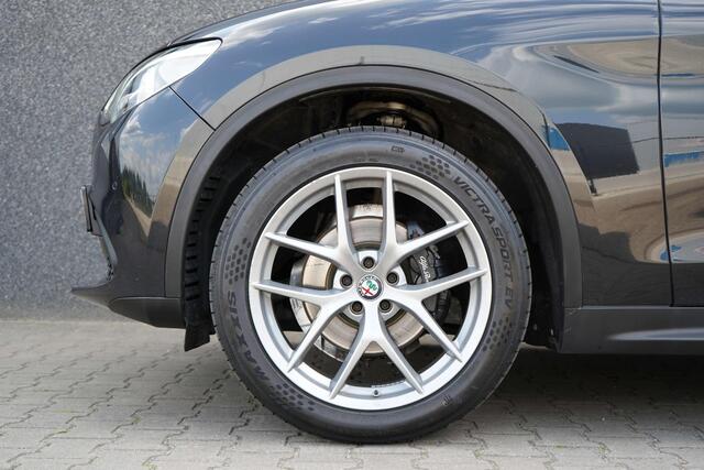 Alfa Romeo Stelvio 2.0 T AWD First Edition Trekhaak/Leder/20''/KEYLESS/Camera