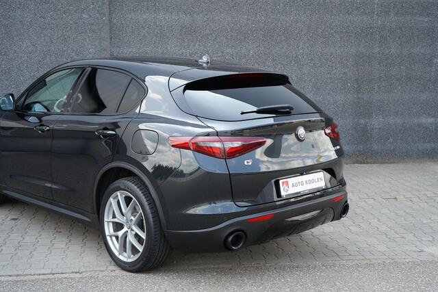 Alfa Romeo Stelvio 2.0 T AWD First Edition Trekhaak/Leder/20''/KEYLESS/Camera
