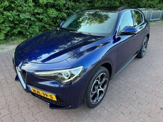 Alfa Romeo Stelvio 2.0T 280PK AWD Q4 B-TECH/PANO/LEER/HARMAN KARDON