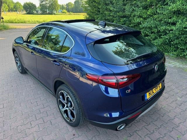 Alfa Romeo Stelvio 2.0T 280PK AWD Q4 B-TECH/PANO/LEER/HARMAN KARDON