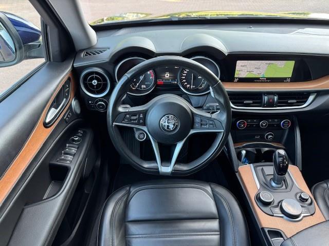 Alfa Romeo Stelvio 2.0T 280PK AWD Q4 B-TECH/PANO/LEER/HARMAN KARDON