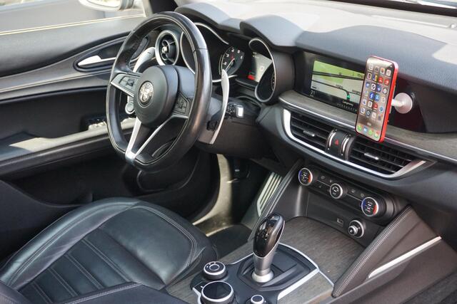 Alfa Romeo Stelvio 2.0 T AWD Special Edition | PANO | LEER | TREKHAAK