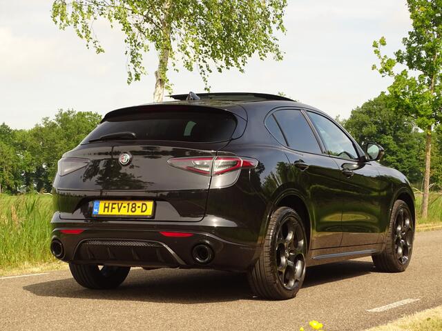 Alfa Romeo Stelvio 2.0 T GME AWD Competizione | BTW! | Carplay | 21inch | Schuifdak | H+K | Full!