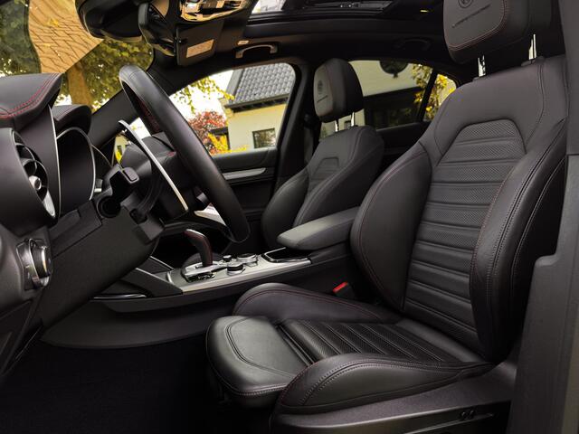 Alfa Romeo Stelvio 2.0 T GME AWD Competizione | BTW! | Carplay | 21inch | Schuifdak | H+K | Full!