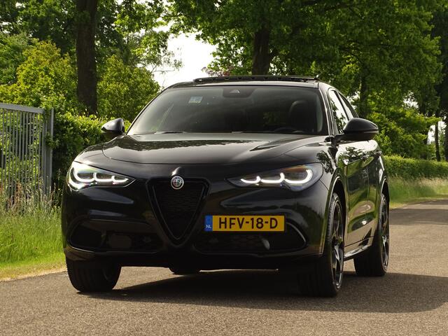 Alfa Romeo Stelvio 2.0 T GME AWD Competizione | BTW! | Carplay | 21inch | Schuifdak | H+K | Full!