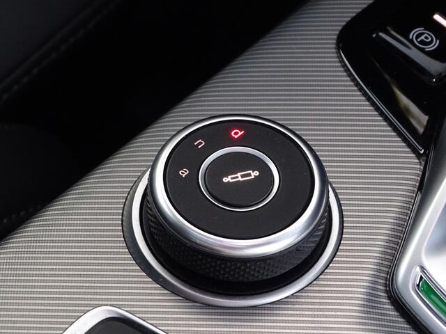 Alfa Romeo Stelvio 2.0 T AWD Veloce | Alle fabrieksopties! | 1 eigenaar! Uniek!