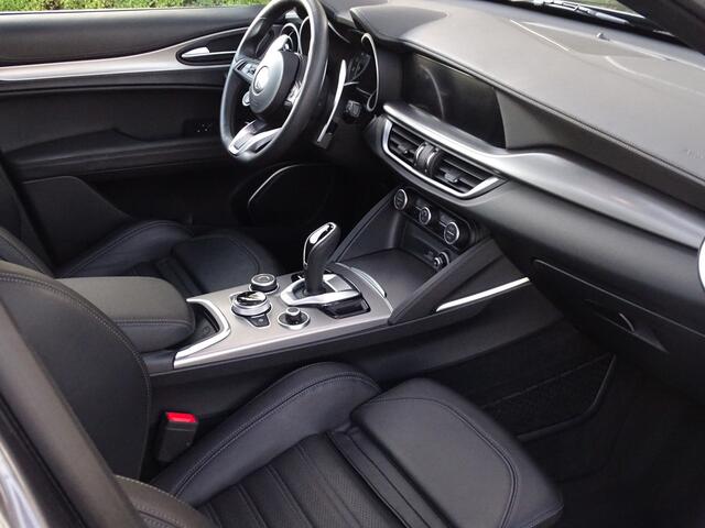 Alfa Romeo Stelvio 2.0 T AWD Veloce | Alle fabrieksopties! | 1 eigenaar! Uniek!