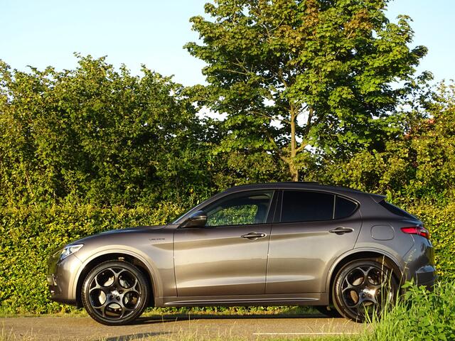 Alfa Romeo Stelvio 2.0 T AWD Veloce | Alle fabrieksopties! | 1 eigenaar! Uniek!