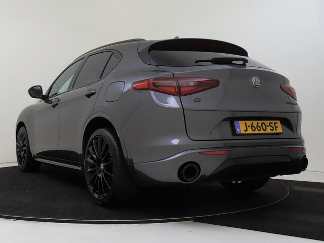 Alfa Romeo Stelvio 2.0 T AWD Veloce daptieve Cruise | Schuifkantel dak | Sportstoelen |