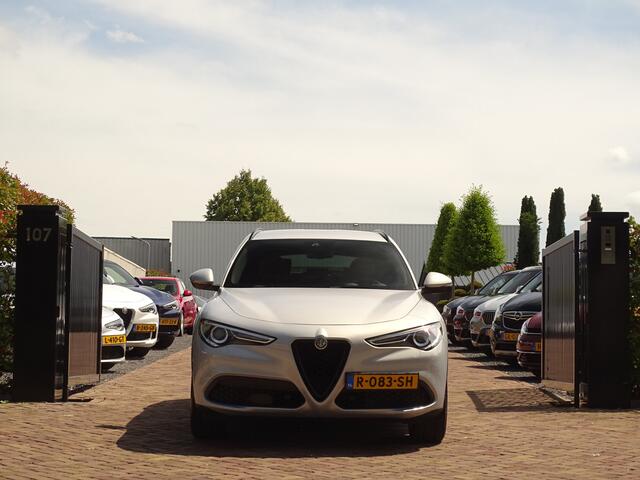 Alfa Romeo Stelvio 2.2 B-Tech Veloce St. | 20inch | 230PK | Ti-Dif. | 20 inch | Ad.Cruise | Lane | Squadra