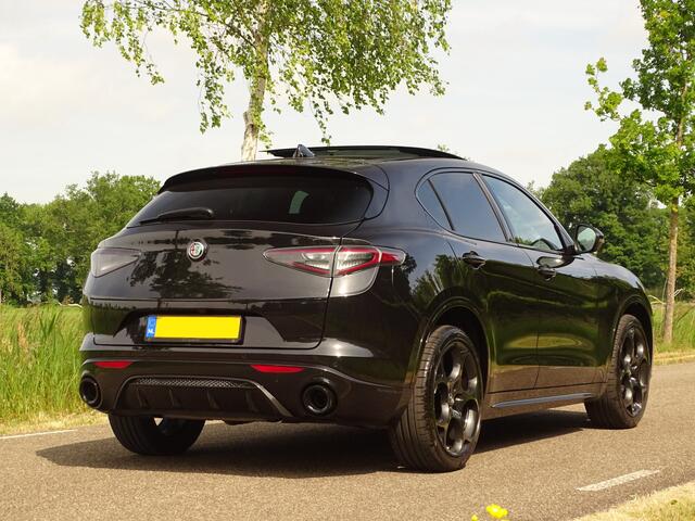 Alfa Romeo Stelvio 2.0 T GME AWD Competizione | H+K | Schuifdak | 21" | BTW! | Uniek!