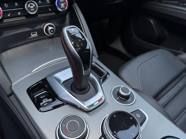 Alfa Romeo Stelvio 2.0 T GME AWD Competizione | H+K | Schuifdak | 21" | BTW! | Uniek!
