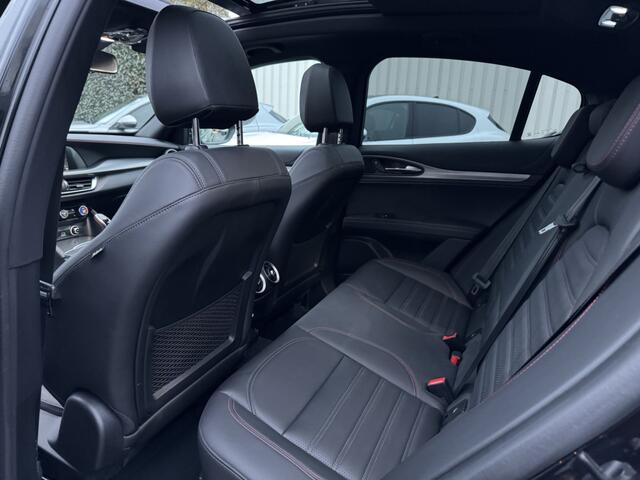 Alfa Romeo Stelvio 2.0 T GME AWD Competizione | H+K | Schuifdak | 21" | BTW! | Uniek!