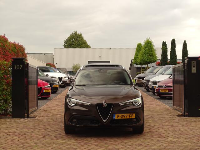 Alfa Romeo Stelvio 2.2d AWD Q4 210PK Veloce | Schuifdak | Ad.Cruise | All-season | Bronzo | Camera | Uniek en netjes!