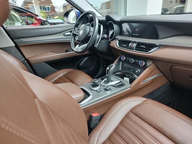 Alfa Romeo Stelvio 2.0 T AWD Ti AUTOMAAT Bruin leder | Trekhaak wegklapbaar | Stoelverwarming
