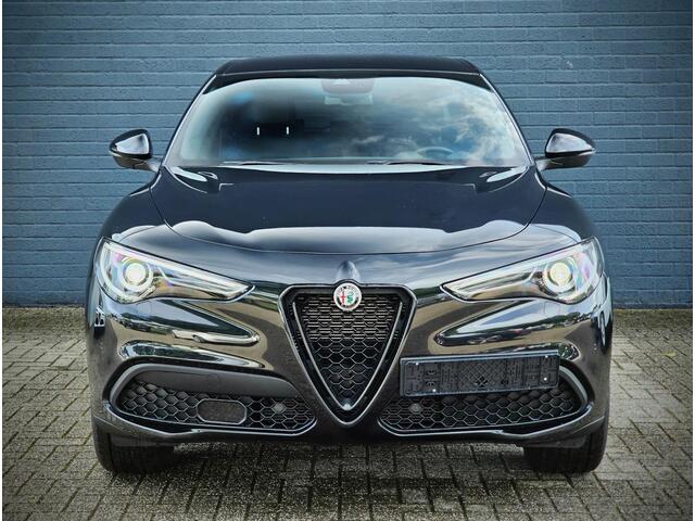 Alfa Romeo Stelvio 2.0 T AWD VELOCE INT. / ADAPT CRUISE / CARPLAY / SCHAKELFLIPPERS