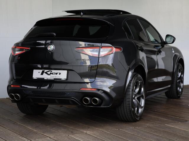Alfa Romeo Stelvio 2.9 V6 AWD Quadrifoglio | Pano | Keramische remmen | Akrapovic | 510 PK |