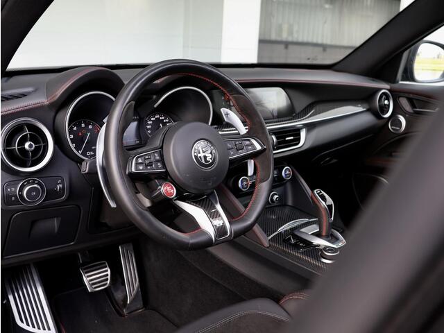 Alfa Romeo Stelvio 2.9 V6 AWD Quadrifoglio | Pano | Keramische remmen | Akrapovic | 510 PK |