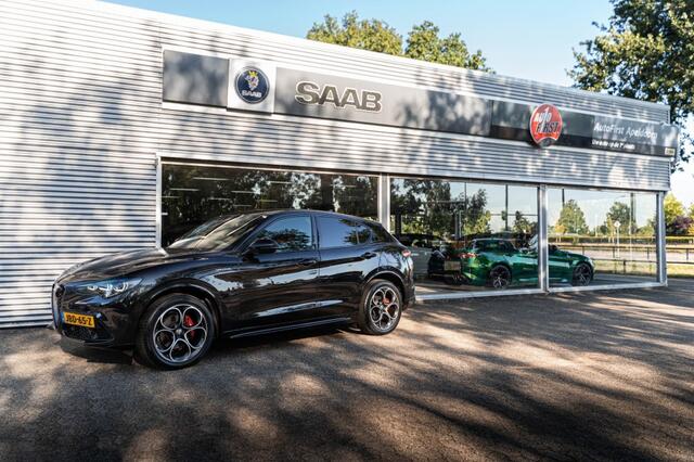 Alfa Romeo Stelvio 2.0 T 280pk GME AWD Veloce My24 Leder Dashboard HK
