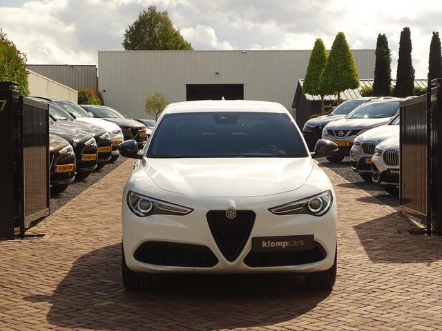 Alfa Romeo Stelvio 2.0 T AWD Veloce|BTW-auto |Trekhk|21"|Ad.Suspention| Giallo|All BLACK|Ti-dif.