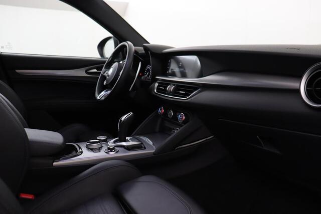 Alfa Romeo Stelvio 2.2 JTD AWD Veloce | Pack winter | Camera | Adaptive cruise | 21 Inch