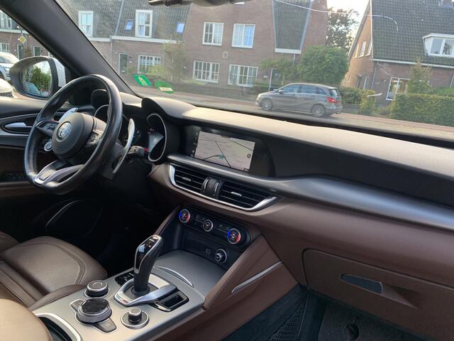 Alfa Romeo Stelvio 2.0 T AWD Veloce 280pk, Vol opties!