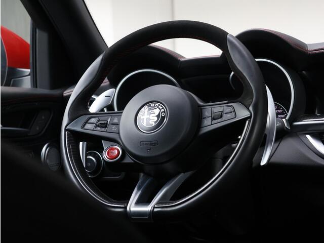 Alfa Romeo Stelvio 2.9 V6 AWD Quadrifoglio | NL auto | Harman/Kardon | Carbon |