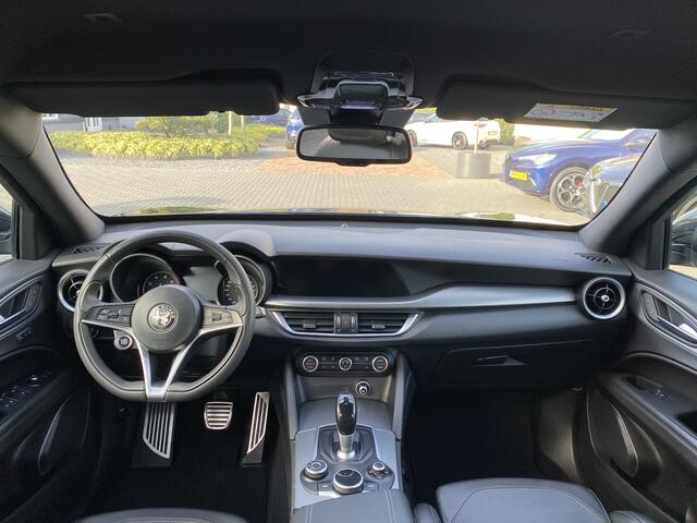 Alfa Romeo Stelvio 2.0 T AWD Veloce.st. | 310PK | All-Black | Sportped. | Memory | Camera | Stoelverw.