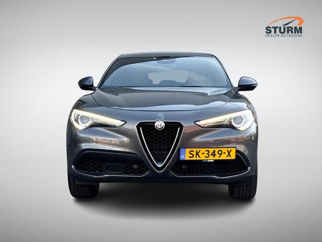 Alfa Romeo Stelvio 2.0 T AWD Super Veloce Interieur NL-Auto + Afneembare Trekhaak!