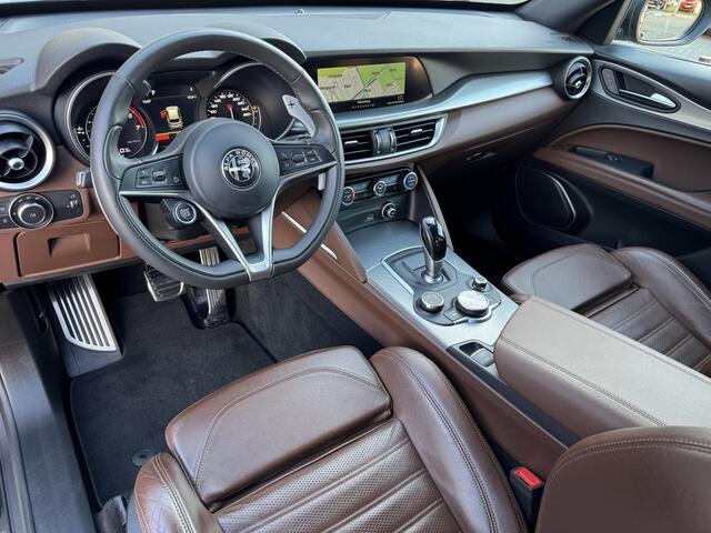 Alfa Romeo Stelvio 2.0 T AWD Super Veloce Interieur NL-Auto + Afneembare Trekhaak!
