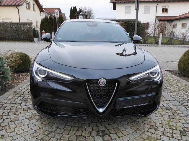 Alfa Romeo Stelvio 2.0T Q4 Ti (206kW/280pk) ** Bi-XENON/LED, NAVI+, LEDER, ACC, 19-inch LMV, MEM ** 1e EIG - 16.700 km - UNFALLFREI ** ** INFORMEER OOK NAAR ONZE AANTREKKELIJKE FINANCIAL-LEASE TARIEVEN **