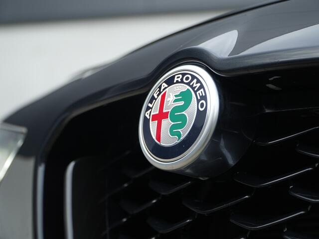 Alfa Romeo Stelvio 2.0 Turbo 280 PK AWD Competizione | Veloce | Harman | BTW | 21"