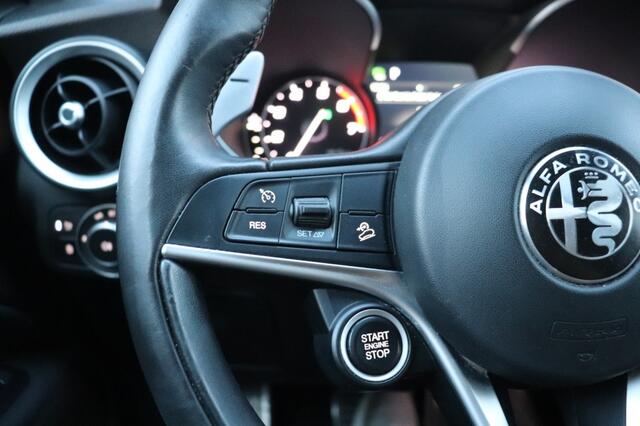 Alfa Romeo Stelvio 2.0 T Q4 FIRST EDITION/ORG.NL/DEALER.ODH/KEYLESS/STOEL.STUUR.VERW