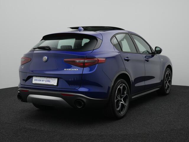 Alfa Romeo Stelvio 2.0 T AWD Ti | Lederen bekleding | Panoramisch schuif/kanteldak