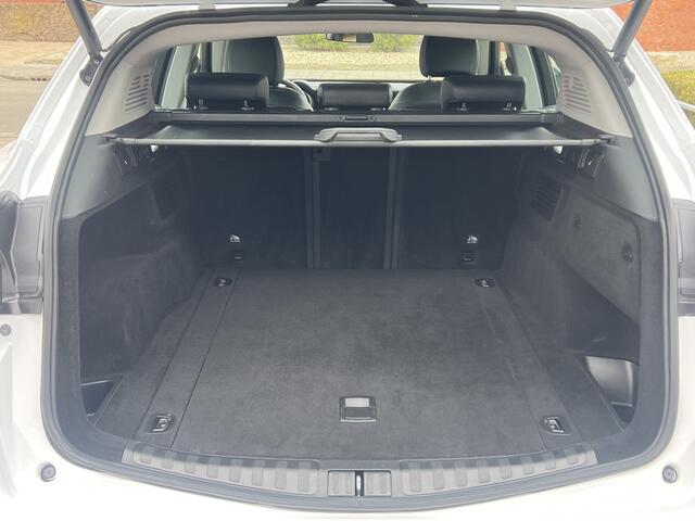 Alfa Romeo Stelvio 2.0 T 280 Pk AWD First Edition Xenon Navigatie Camera Elek Stoelen Leder Stoel + Stuurverwarming 19 inch Velgen DAB