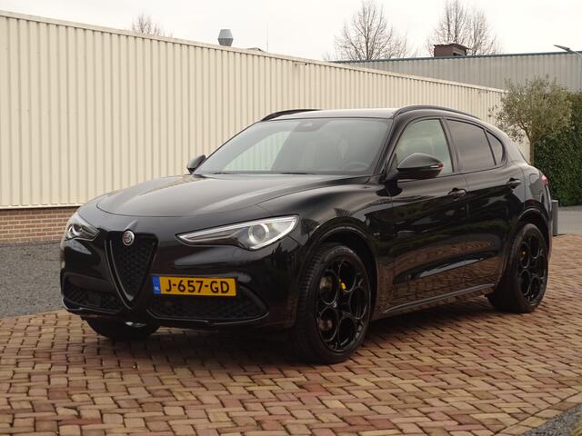 Alfa Romeo Stelvio 2.0 T AWD Veloce | Ad.Onderstel | Schuifdak | Trekh. | TI-dif. | 21 inch | Ad.Cruise | Giallo
