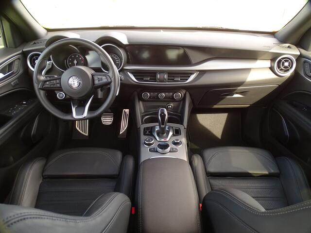 Alfa Romeo Stelvio 2.0 T AWD Veloce|BTW-auto |Trekhk|21"|Ad.Suspention| Giallo|All BLACK|Ti-dif.