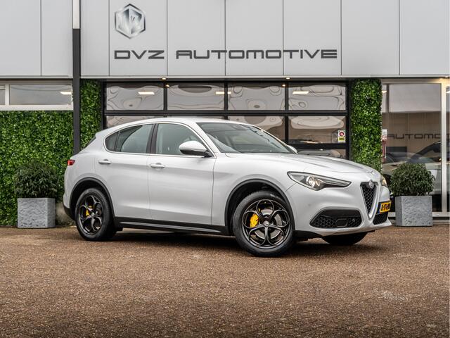 Alfa Romeo Stelvio 2.0 T AWD Super | Camera | Trekhaak | 19" Veloce