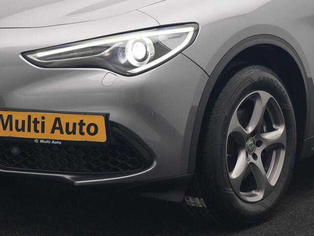 Alfa Romeo Stelvio 2.0 T AWD Super Q4 200pk Automaat Dealer O.H. | Adaptive Cruise | Camera | Lederen Sportstoelen Memory & Verwarmd | Keyless | Blis | BI Xenon | Lane Assist | El. Achterklep | Navigatie | DAB |