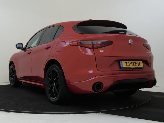 Alfa Romeo Stelvio 2.0 T AWD First Edition | Navigatie | Lederen bekleding | Lichtmetalen Velgen |