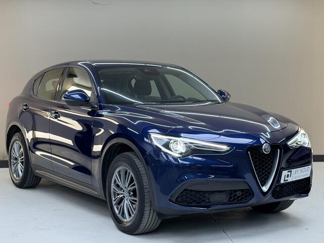 Alfa Romeo Stelvio 2.0 T AWD Super, 200Pk, 2018, 1ste eigenaar, Dealer onderhouden, Volledig leder, Trekhaak, Climate control, Stoelverwarming, Cruise control, Parkeersensoren,