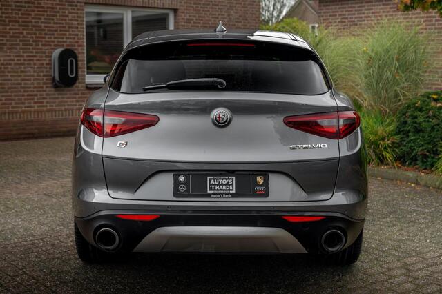 Alfa Romeo Stelvio 2.0 T AWD Veloce AWD Super First Edition 280 PK Leder Camera Keyless Stoel/Stuurverw. Elek Klep 20''